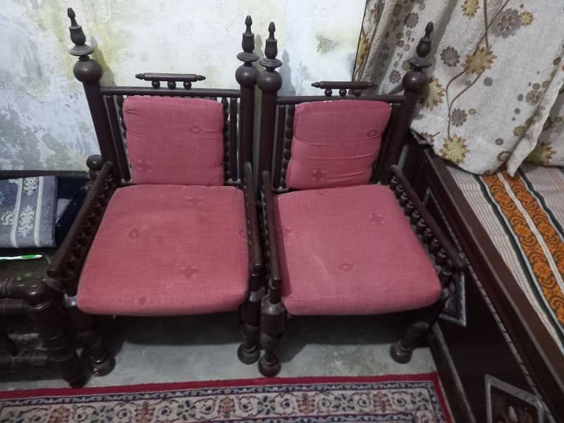 antic chairs 1