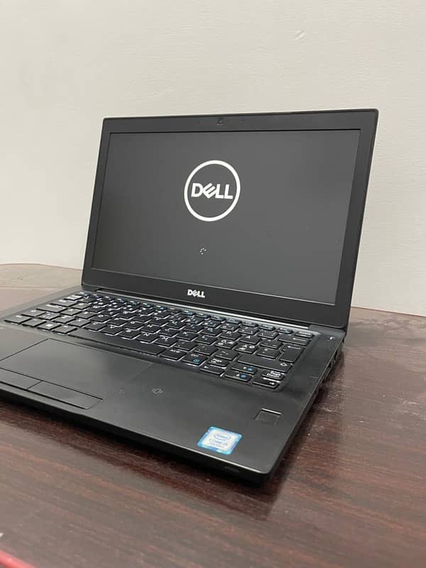 dell e7270 almost new 6th gen i5 0