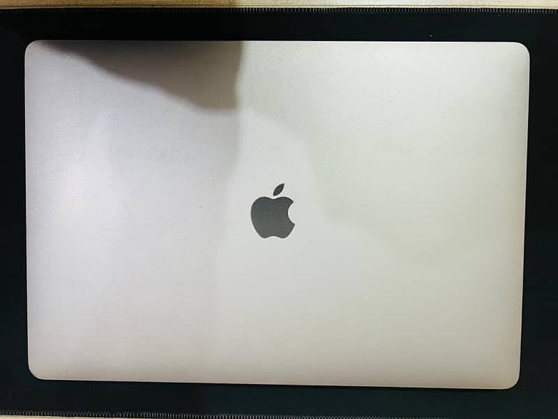 Mac book pro 2018 15inch 0