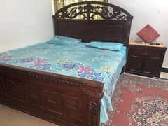 Chinioti King Size Bed Complete Set.