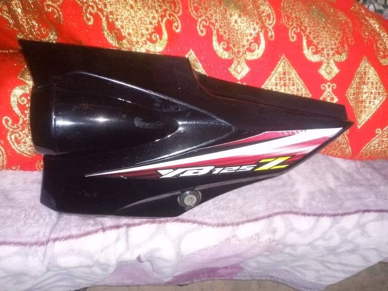 Yamaha YBZ 125cc  Left side Cover 0