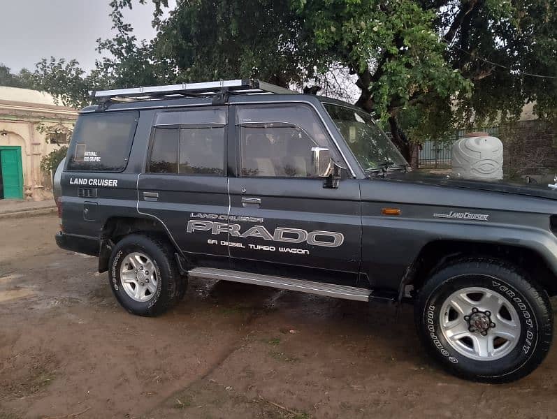 Toyota Prado 1992 3