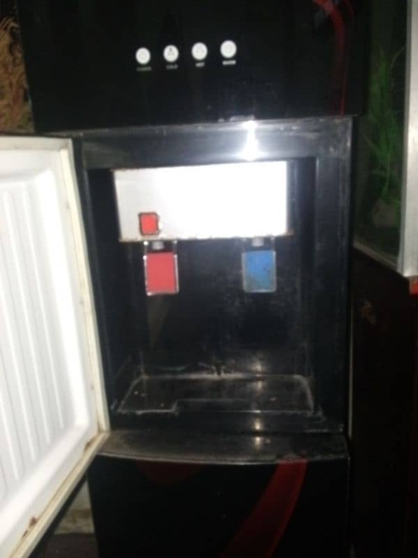 water dispenser 1