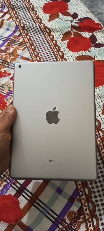 @apple. com IPAD 6TH Generation 2019.128 GB storage 0