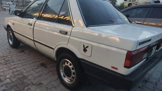 Nissan Sunny 1989