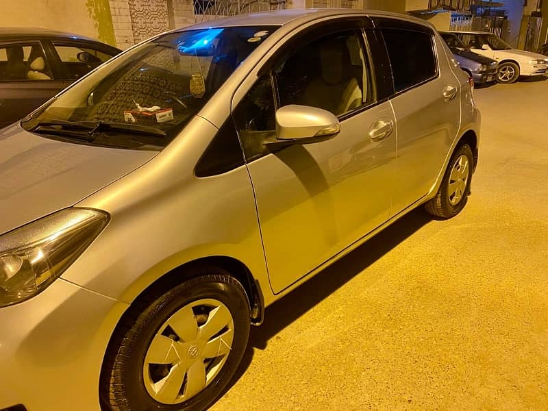 Toyota Vitz 2013 5