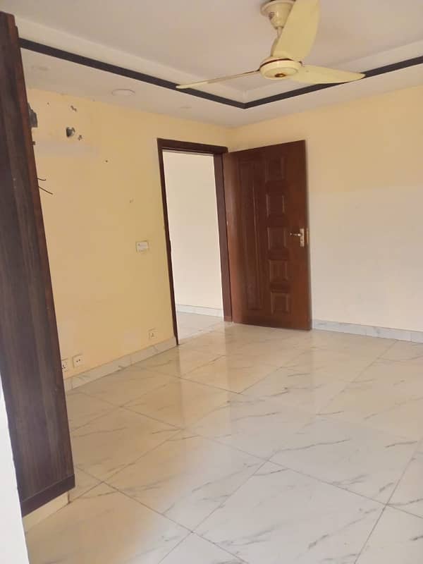 one bed non furnished appartment for rent in phase 7 7