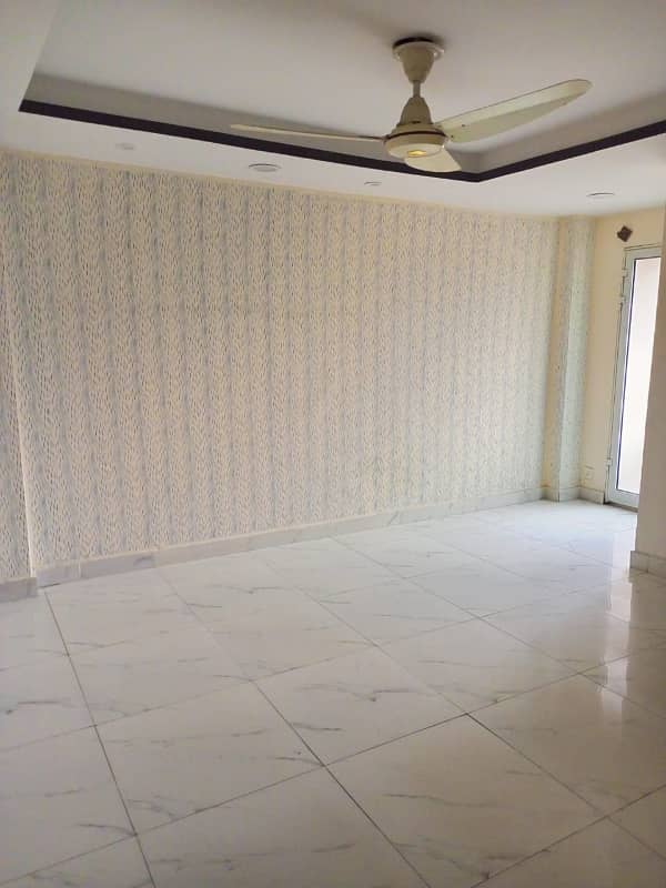 one bed non furnished appartment for rent in phase 7 10