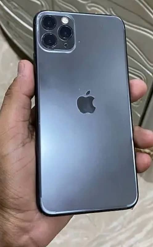 i phone 11 pro max 256 Gb non Pta factory unlock battery health 77 0