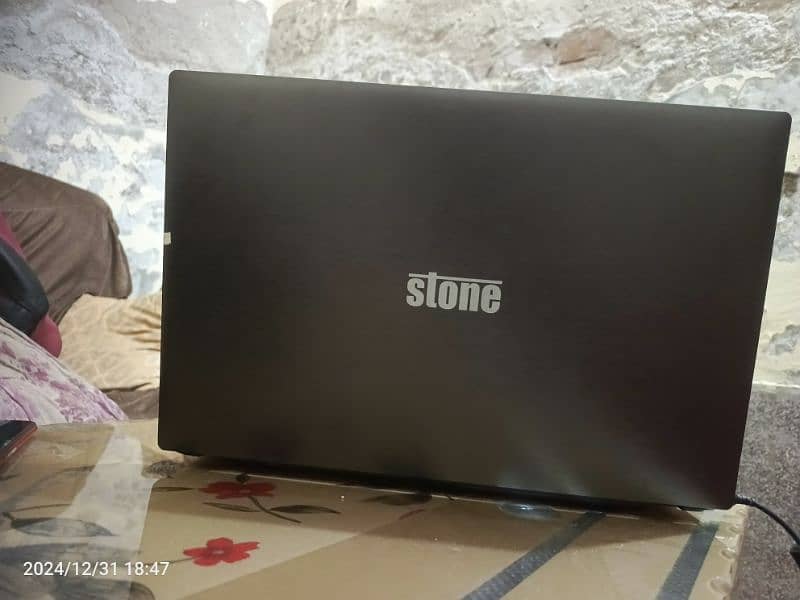 stone laptop 5