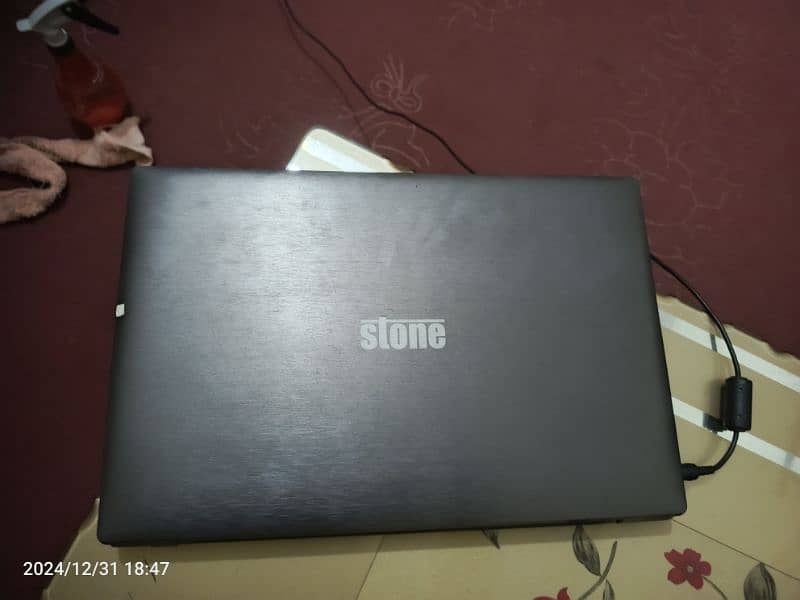 stone laptop 7