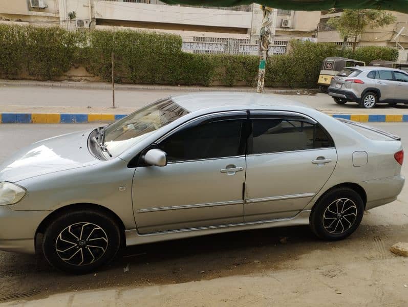 Toyota Corolla SE Saloon 1.6 2004 8