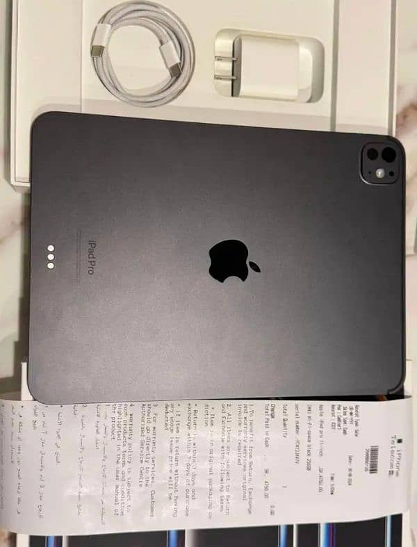 ipad pro M4 13 inches 256GB Full Box urgent Sale 0