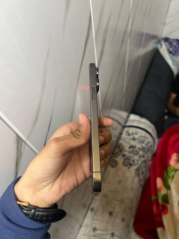 iPhone 13 Pro Max 128gb 2