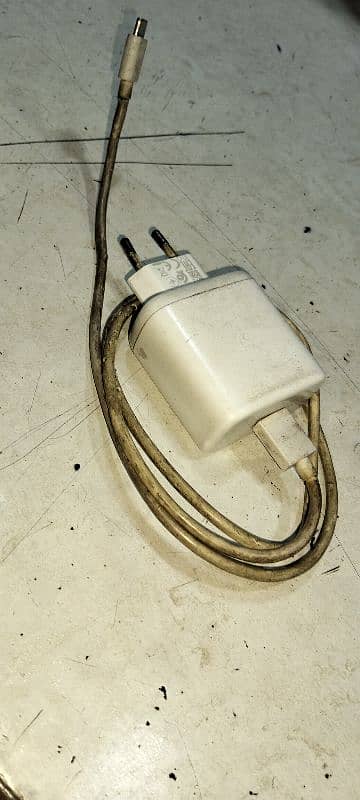 65 watt charger original 4