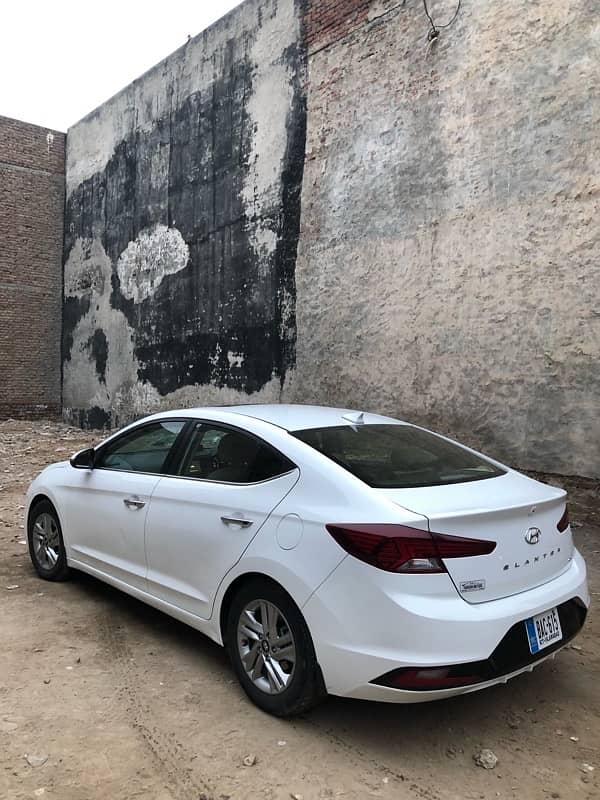 Hyundai Elantra 2.0 2021 GLS 3