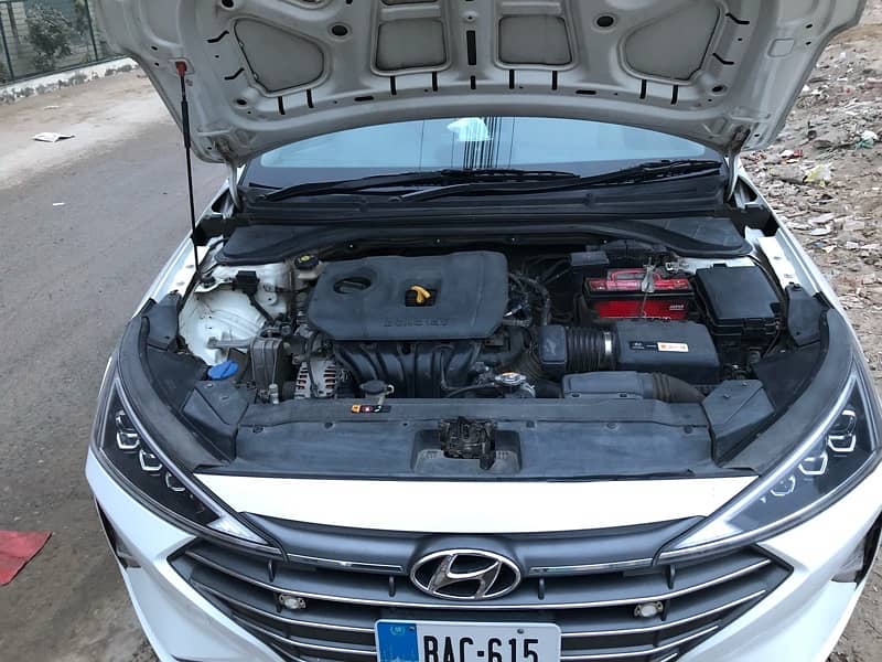 Hyundai Elantra 2.0 2021 GLS 12