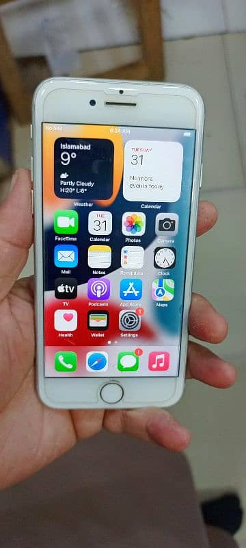 Apple iPhone 7  128GB PTA Approved Factory Unlocked 3