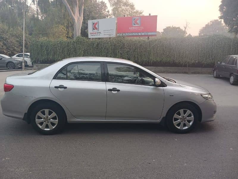 Toyota Corolla GLI 2011 4