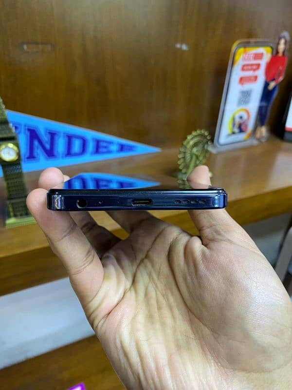 infinix Hot40 i 5