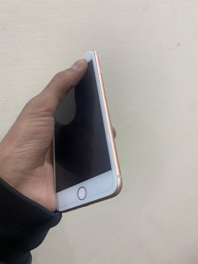 IPhone 8 Plus PTA 1