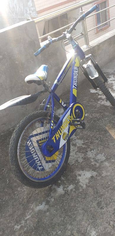 Thunder BMX Blue Cycle 2