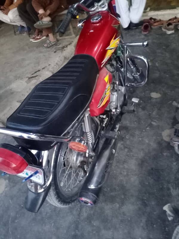 Honda 125 model 2021 registered 2022 like a Brand new 5