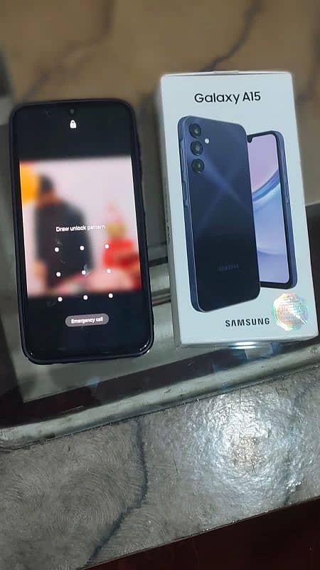 samsung A15 (8 256) 0