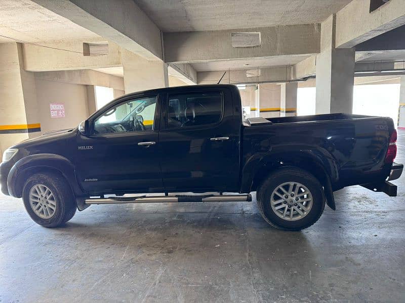 Toyota Hilux 2012 0