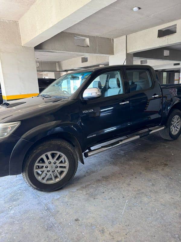 Toyota Hilux 2012 3