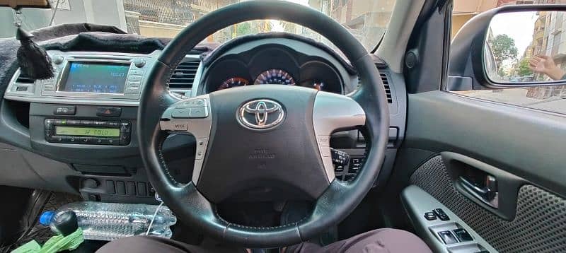 Toyota Hilux 2012 4