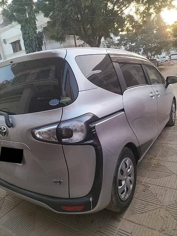 Toyota Sienta G 2017 Top Of The Line 5