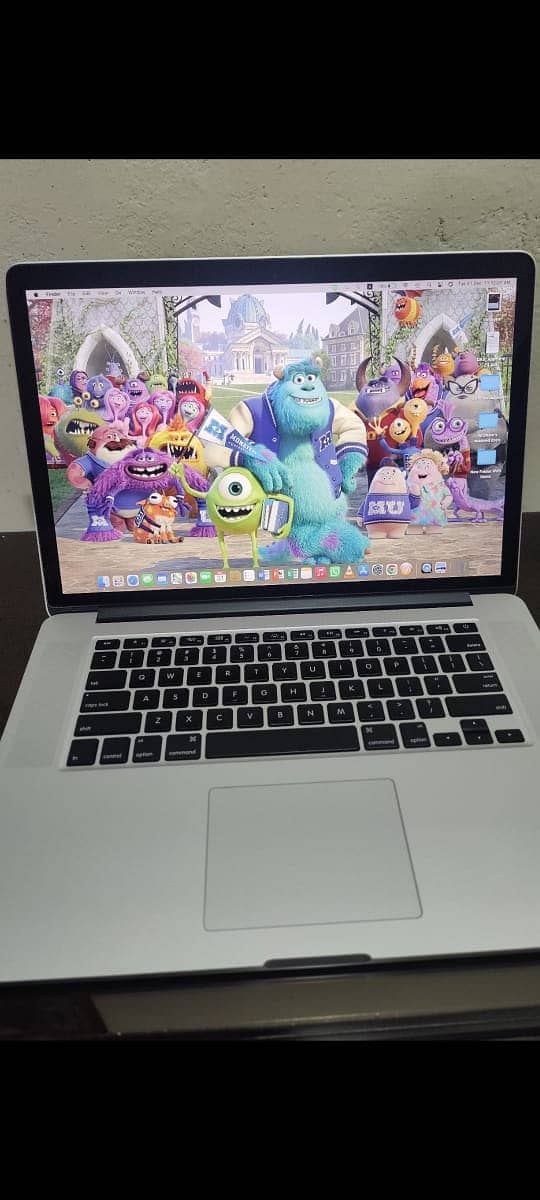 MACBOOK PRO 2015 MODEL 15"( 0332-5285444) WHATS APP 0