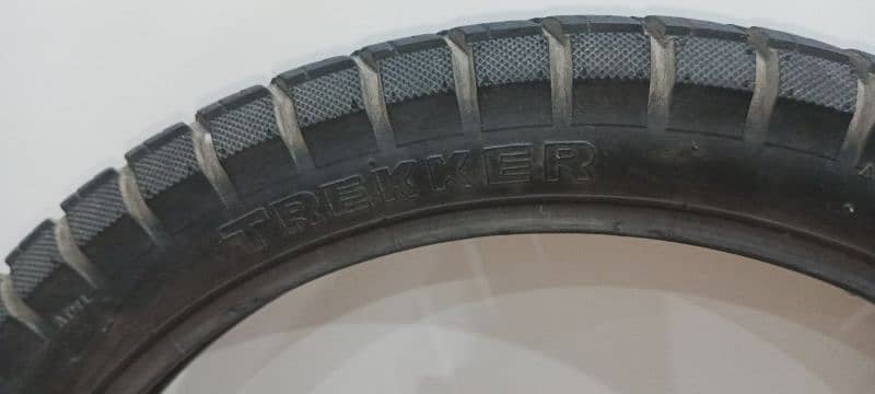 90-90-18 Tyre for Sale 0