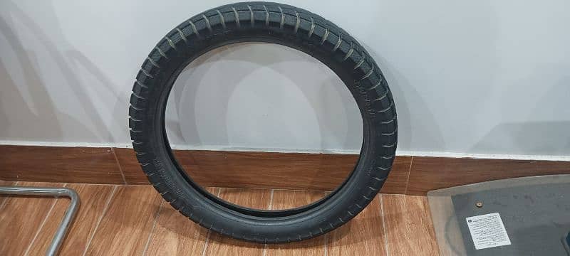 90-90-18 Tyre for Sale 1