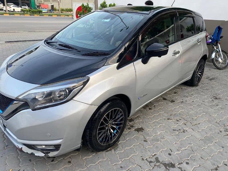 Nissan Note E Power 2018/21 model 0