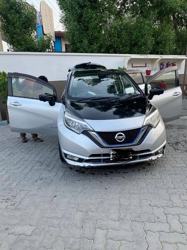 Nissan Note E Power 2018/21 model 1