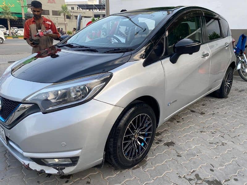 Nissan Note E Power 2018/21 model 4