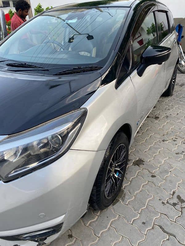 Nissan Note E Power 2018/21 model 10