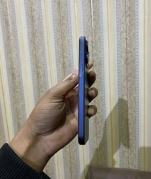 I phone 15 pro max 256 Blue 1