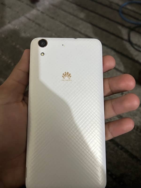 Huawei Y6 2 3