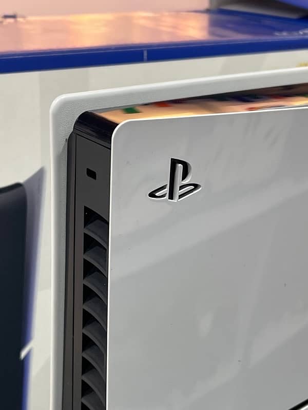 PS5 Slim Disc Edition UK Just Like New Available In Quantity 6