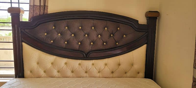 Wooden king size bed 2