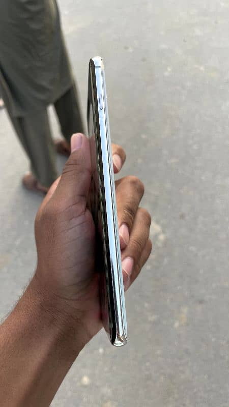 Samsung s10 plus  condition 10 by 9 A one mobile 2