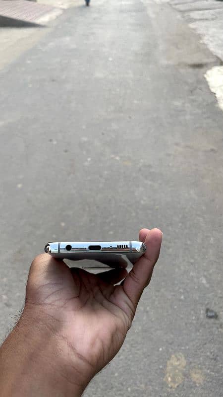 Samsung s10 plus  condition 10 by 9 A one mobile 3