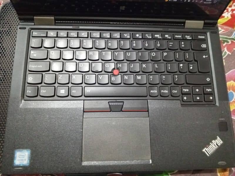 Lenovo Thinkpad yoga 260 4