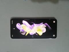 Samsungs galaxy Z flip 4 8/128gb