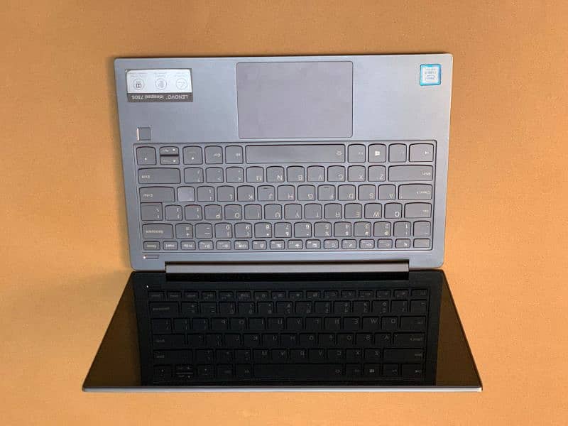 Lenovo ideapad 730S 4