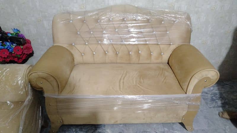 New Stylish Sofa Set for Sale 0