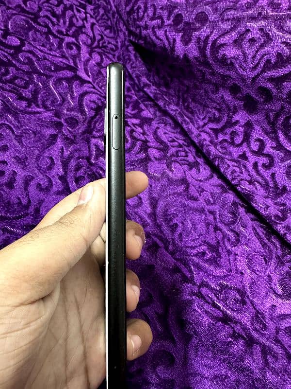 Google Pixel 4 6gb 7